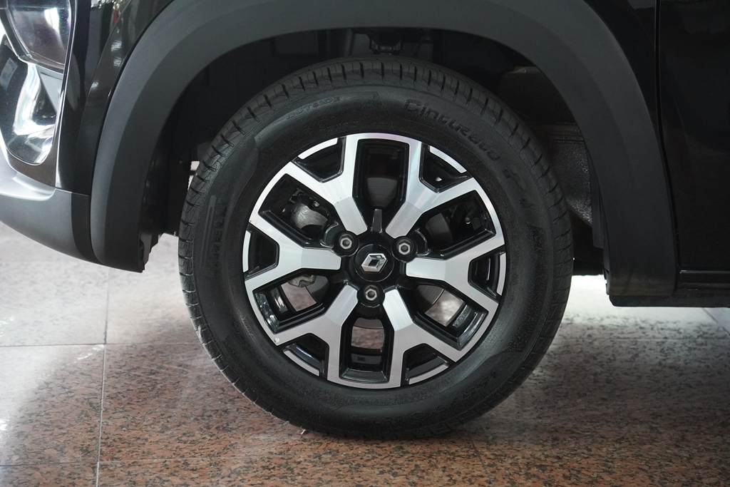 KWID 1.0 12V SCE FLEX OUTSIDER MANUAL4