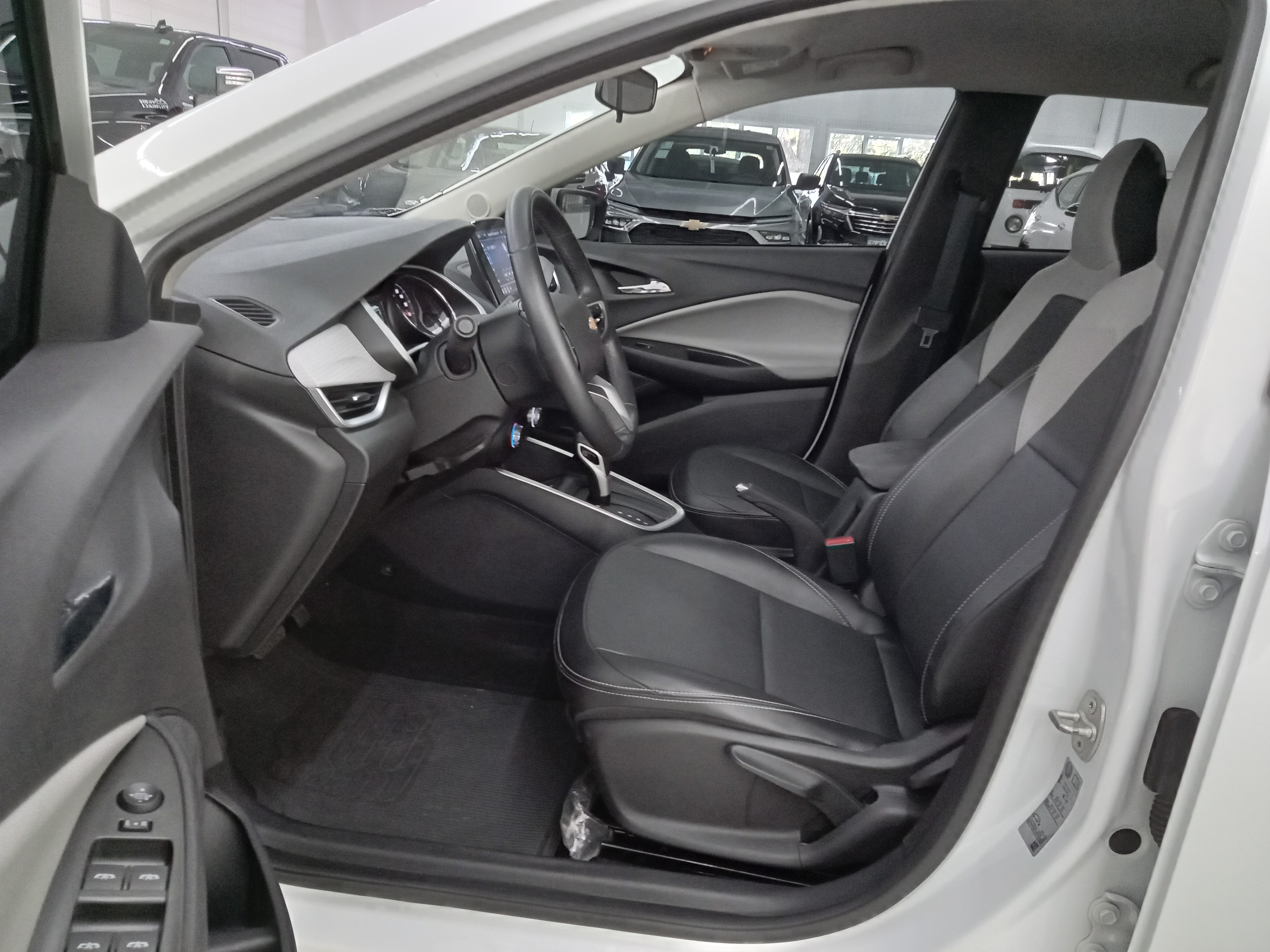 ONIX 1.0 TURBO FLEX PREMIER AUTOMÁTICO7