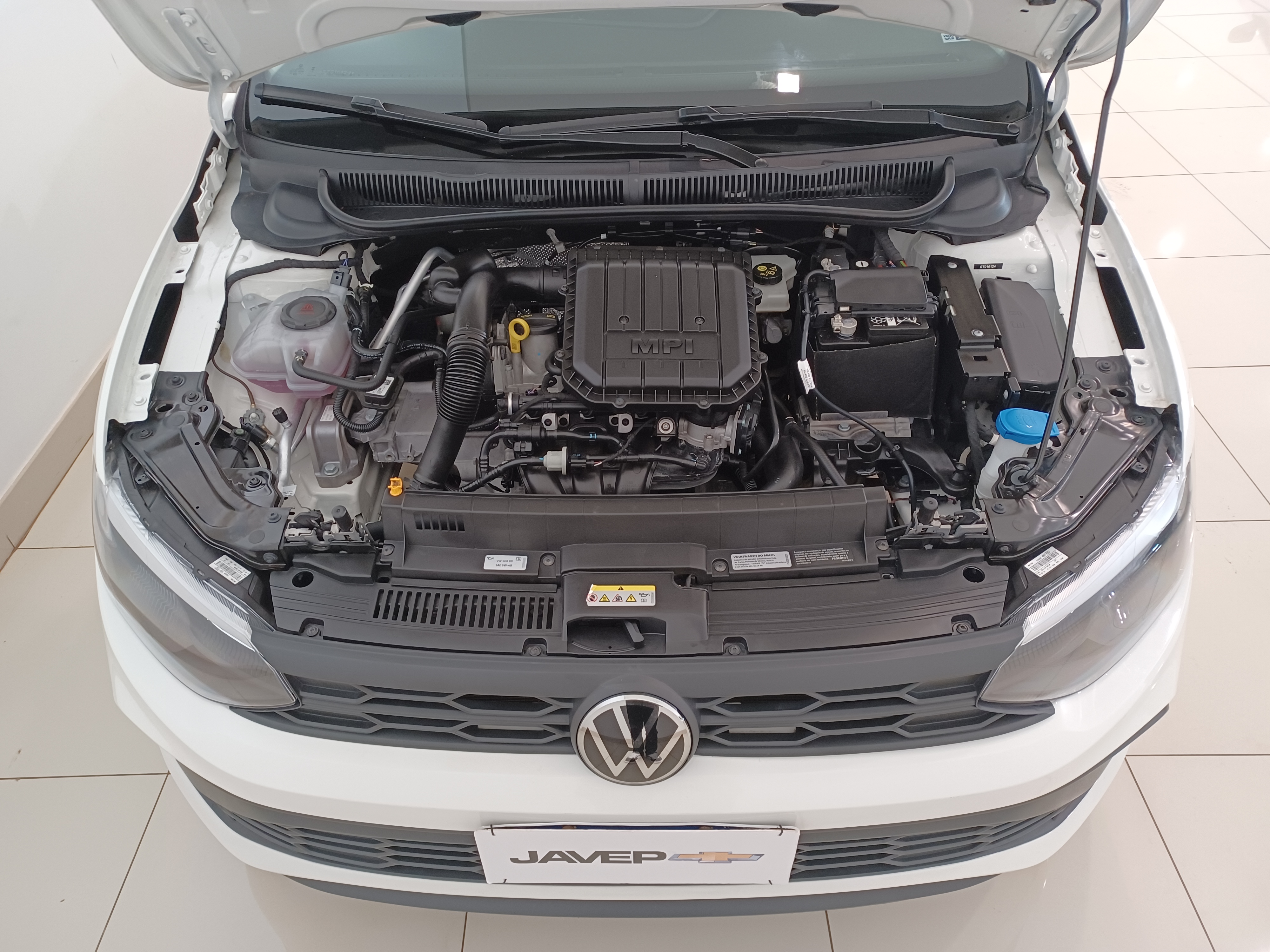 VW - Volkswagen-POLO-1.0 MPI TRACK MANUAL