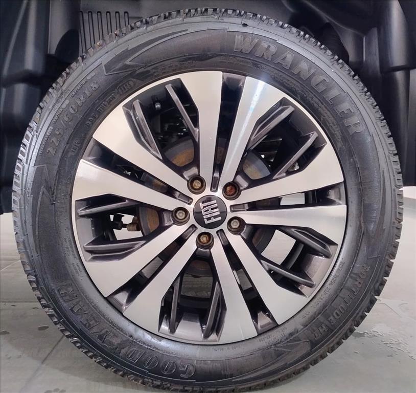 Fiat-TORO-1.3 TURBO 270 FLEX VOLCANO AT6