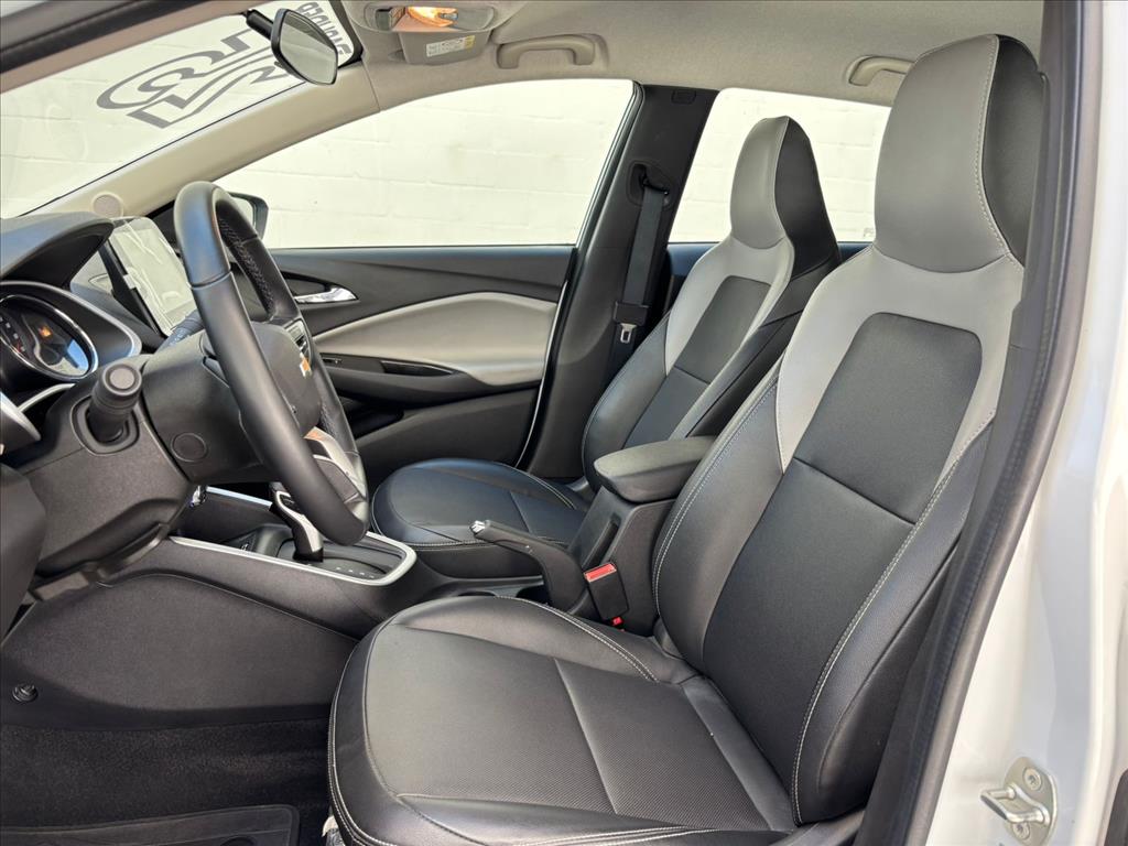 ONIX 1.0 TURBO FLEX PREMIER AUTOMÁTICO10