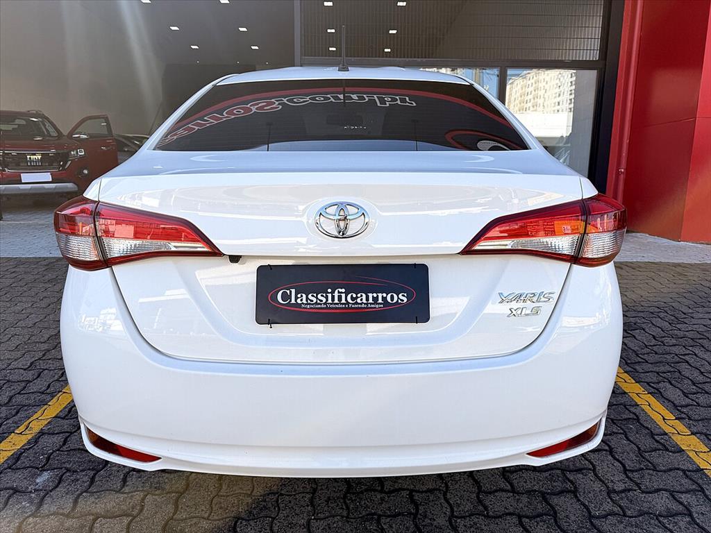 Toyota Yaris - 1.5 16V FLEX SEDAN XLS MULTIDRIVE