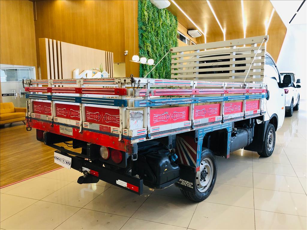 BONGO 2.5 TD DIESEL STD CS 4x4 MANUAL3