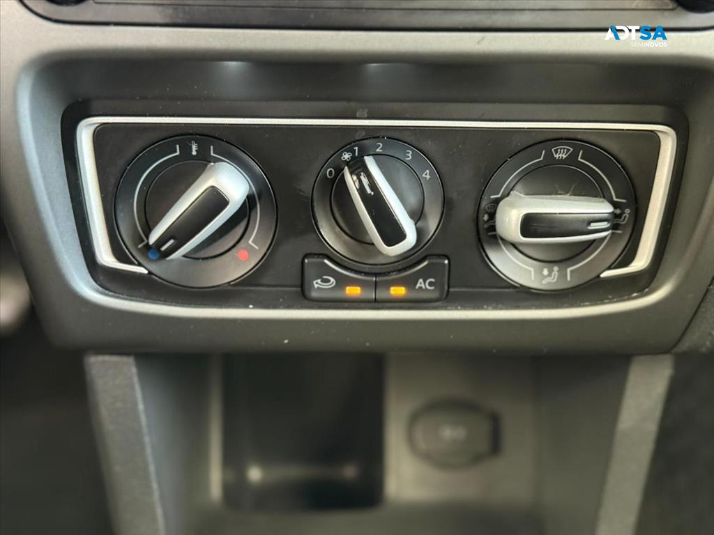 VOLKSWAGEN FOX 1.6 MSI TOTAL FLEX XTREME 4P MANUAL