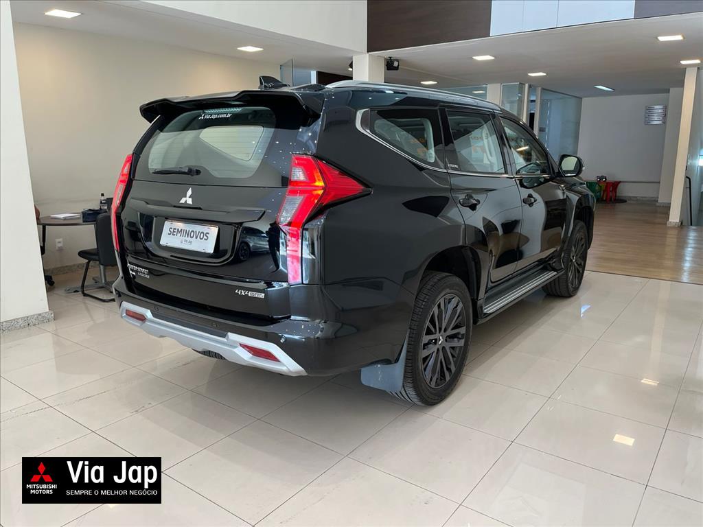 Mitsubishi-PAJERO SPORT-2.4 16V MIVEC TURBO DIESEL LEGEND AWD AUTOMÁTICO