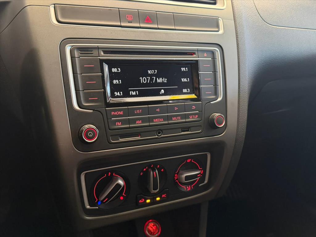 SPACEFOX 1.6 MSI COMFORTLINE 8V FLEX 4P MANUAL10