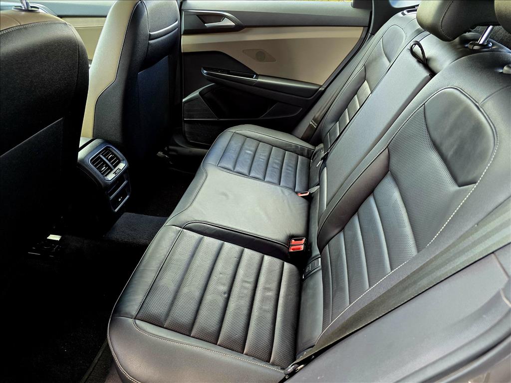 TAOS 1.4 250 TSI TOTAL FLEX HIGHLINE AUTOMÁTICO7