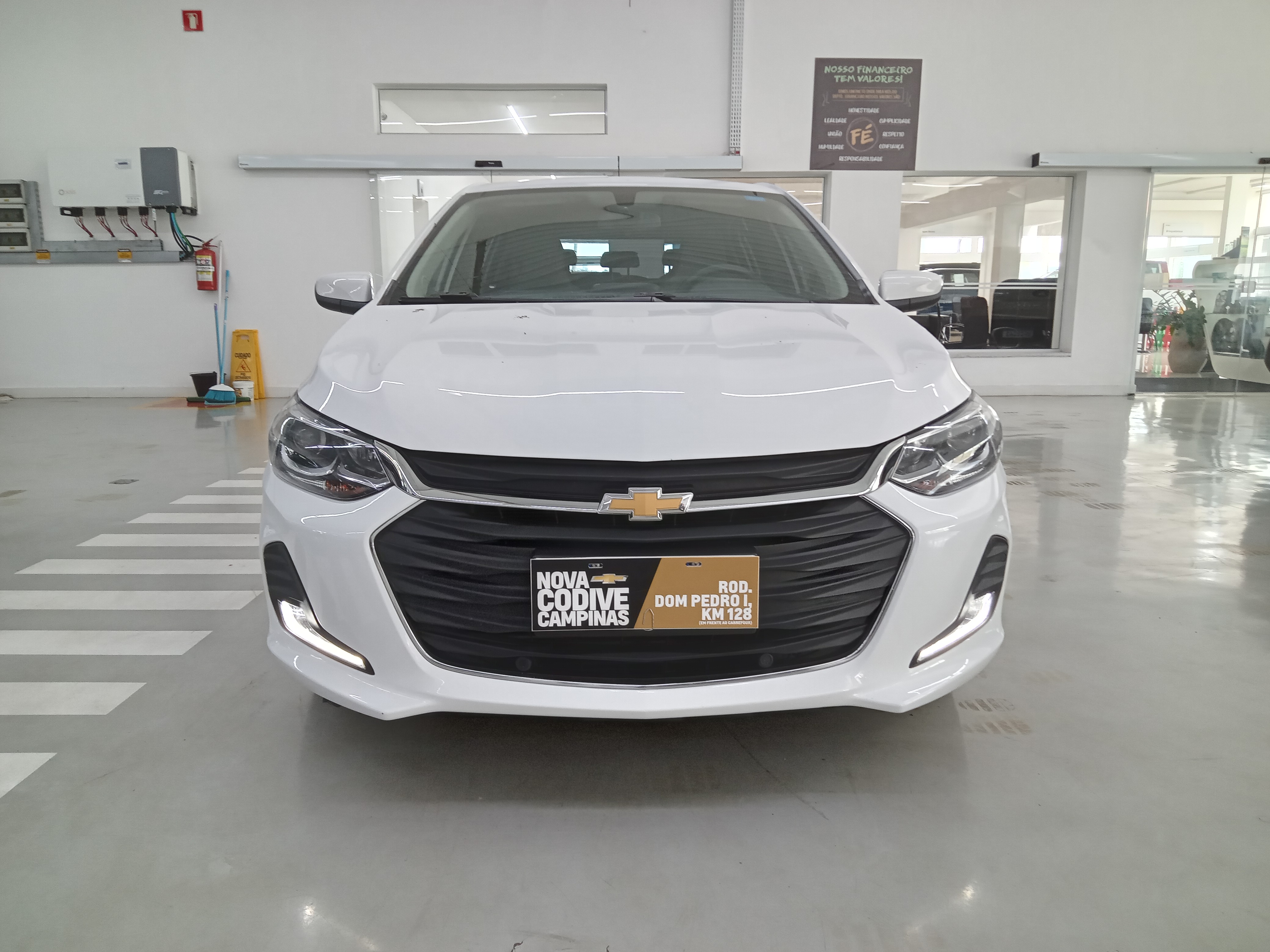 ONIX 1.0 TURBO FLEX PREMIER AUTOMÁTICO4