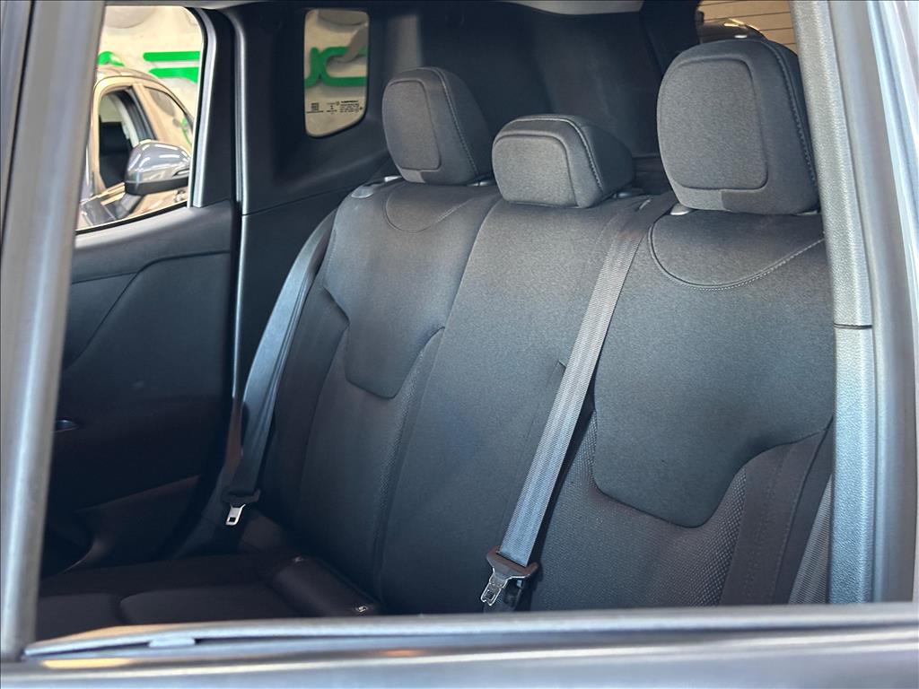RENEGADE 1.8 16V FLEX SPORT 4P AUTOMÁTICO8