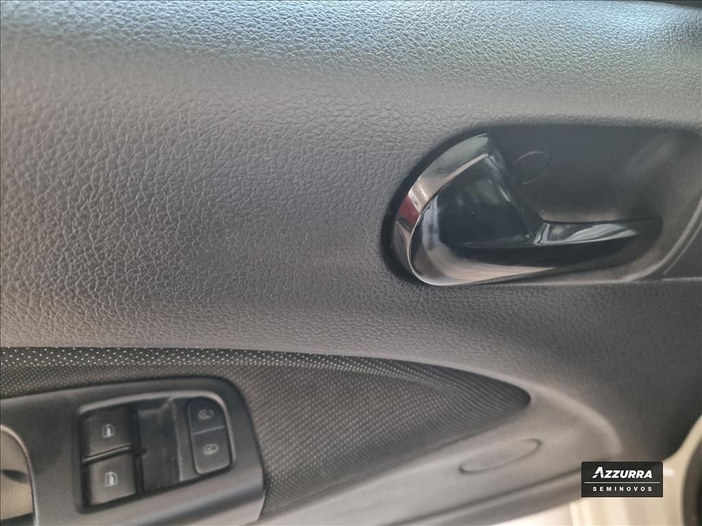 VOYAGE 1.0 12V MPI TOTALFLEX 4P MANUAL20