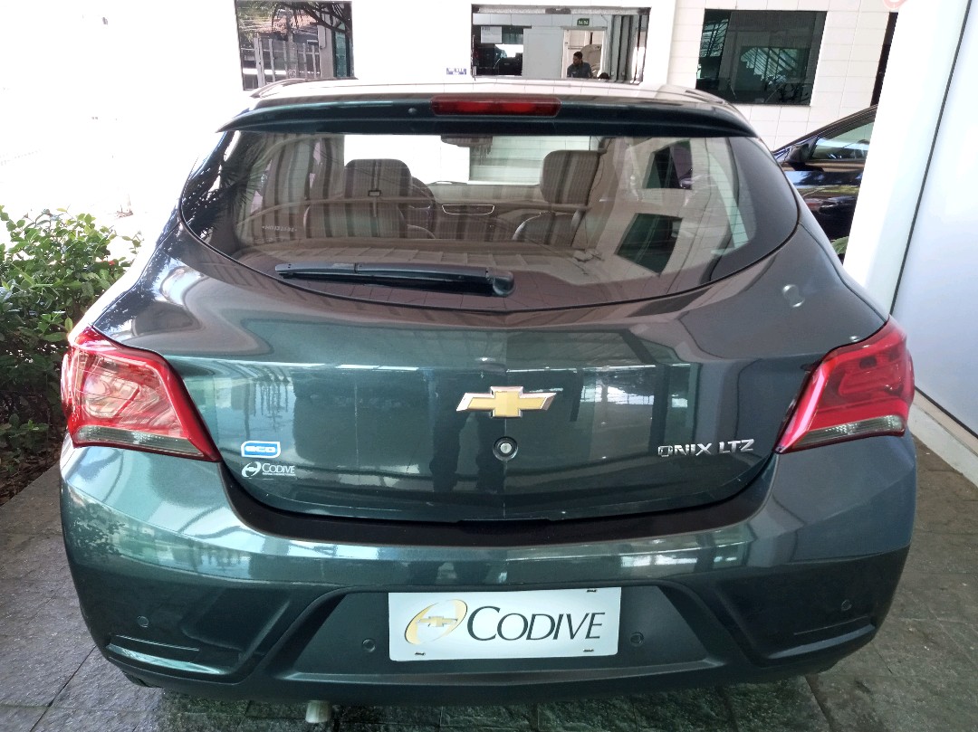 ONIX 1.4 MPFI LTZ 8V FLEX 4P AUTOMÁTICO3
