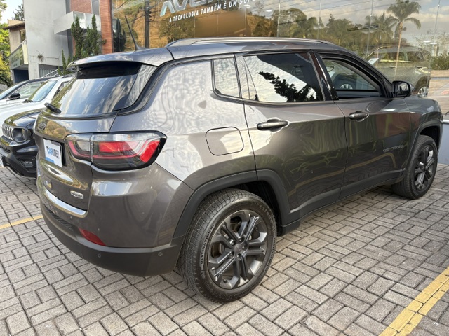 COMPASS 1.3 T270 TURBO FLEX LONGITUDE AT64