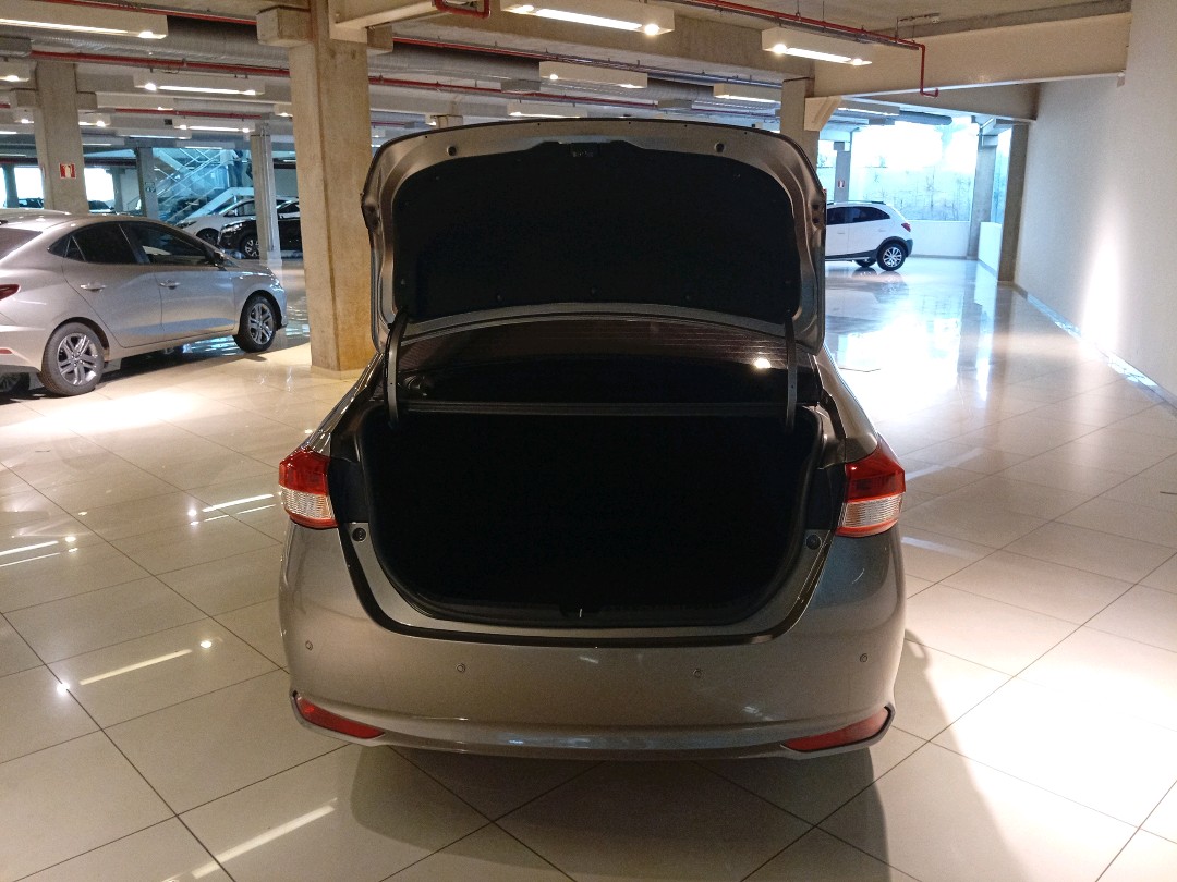 Toyota-YARIS-1.5 16V FLEX SEDAN XL PLUS CONNECT MULTIDRIVE