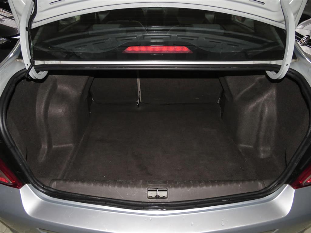 Chevrolet Cobalt - 1.8 MPFI LT 8V FLEX 4P MANUAL