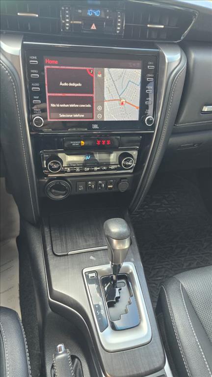 HILUX SW4 2.8 D-4D TURBO DIESEL SRX 7L 4X4 AUTOMÁTICO4