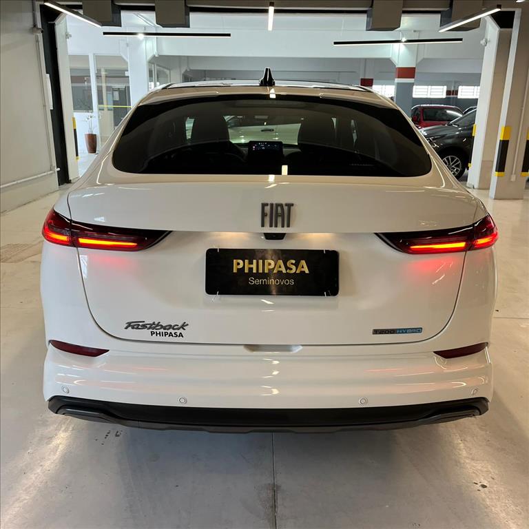 FASTBACK 1.0 TURBO 200 HYBRID IMPETUS CVT5