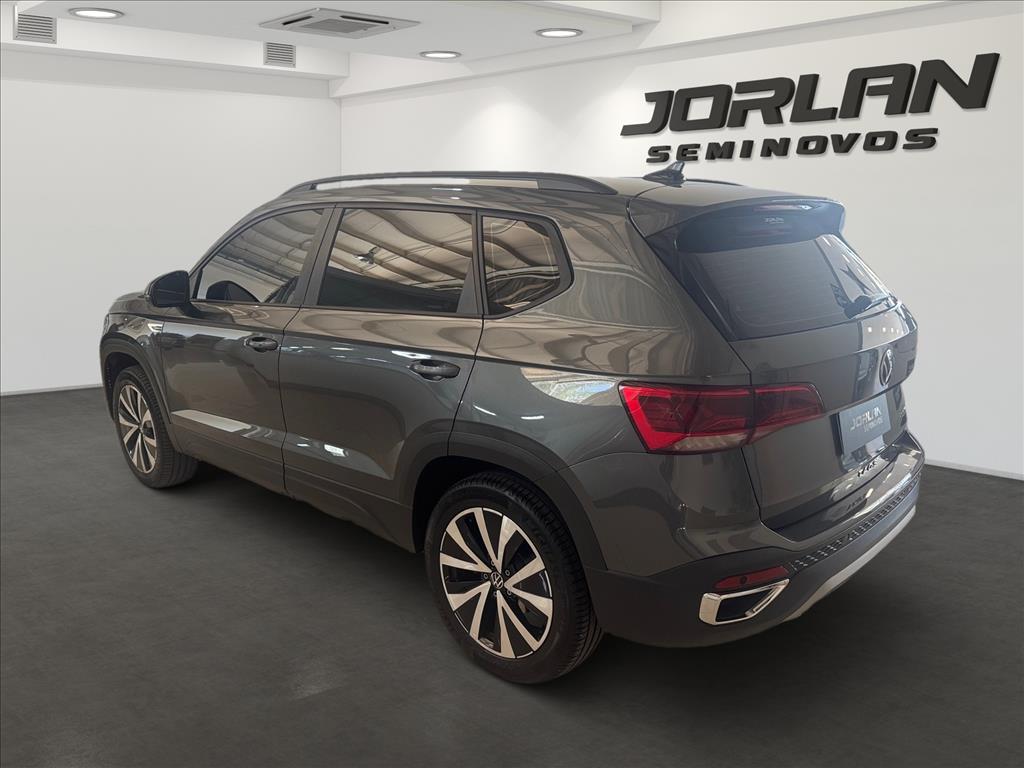 TAOS 1.4 250 TSI TOTAL FLEX COMFORTLINE AUTOMÁTICO3