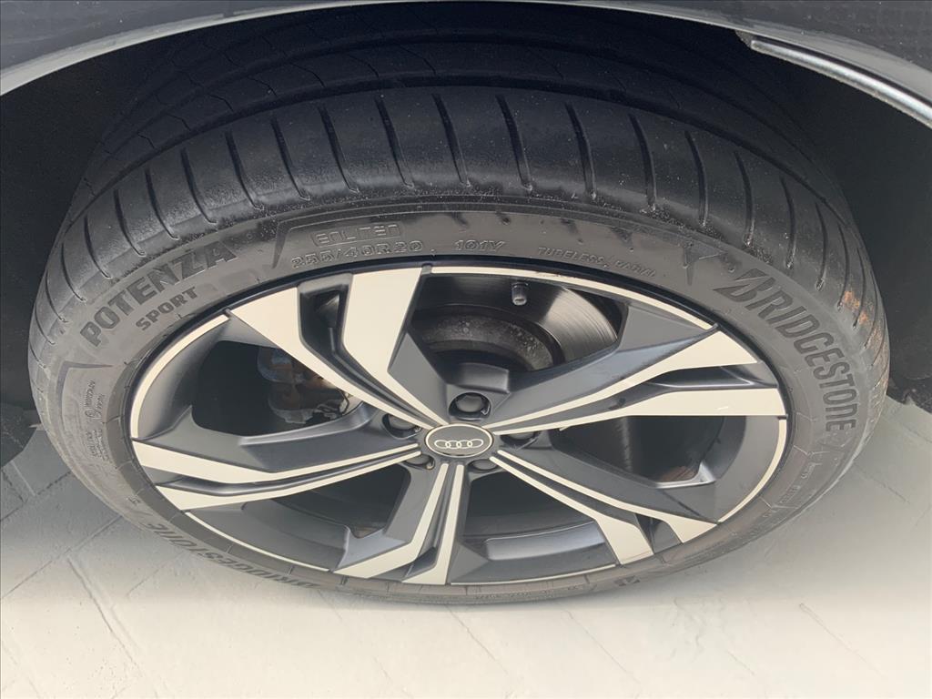 Audi-Q3-2.0 40 TFSI GASOLINA PERFORMANCE BLACK QUATTRO TIPTRONIC