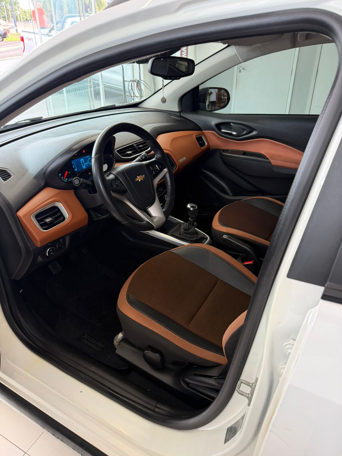 ONIX 1.4 MPFI ACTIV 8V FLEX 4P MANUAL6