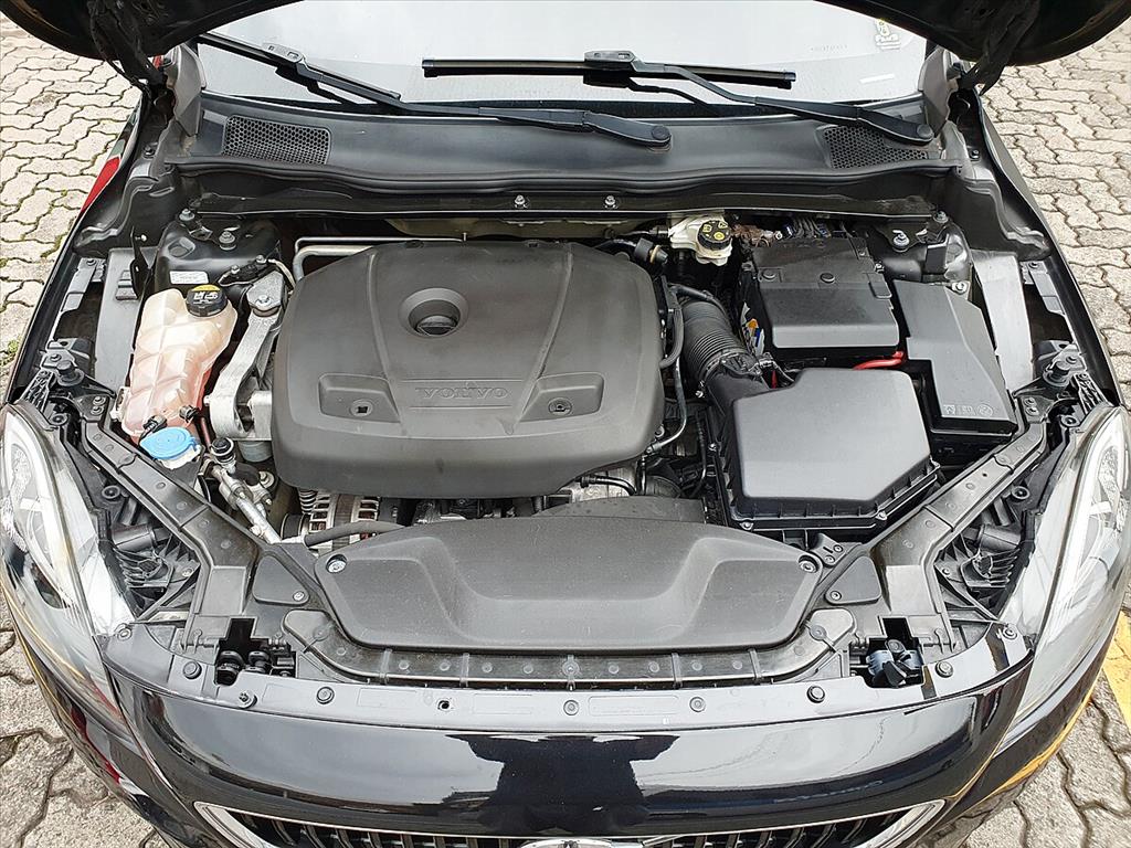 Volvo V40 - 2.0 T4 KINETIC GASOLINA 4P AUTOMÁTICO