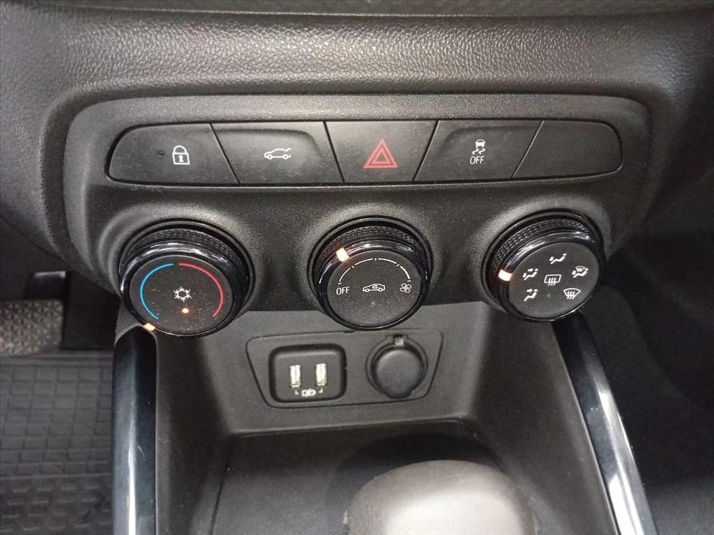 ONIX PLUS 1.0 TURBO FLEX LT AUTOMÁTICO10