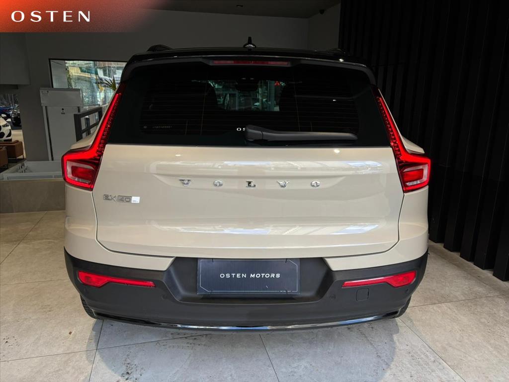 Volvo-EX40-P8 RECHARGE TWIN ELECTRIC ULTRA BLACK EDITION AWD