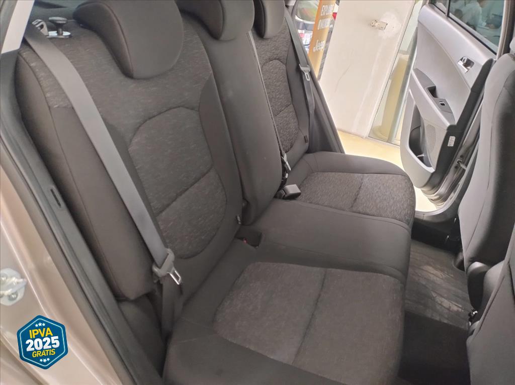 CRETA 1.6 16V FLEX ACTION AUTOMÁTICO14