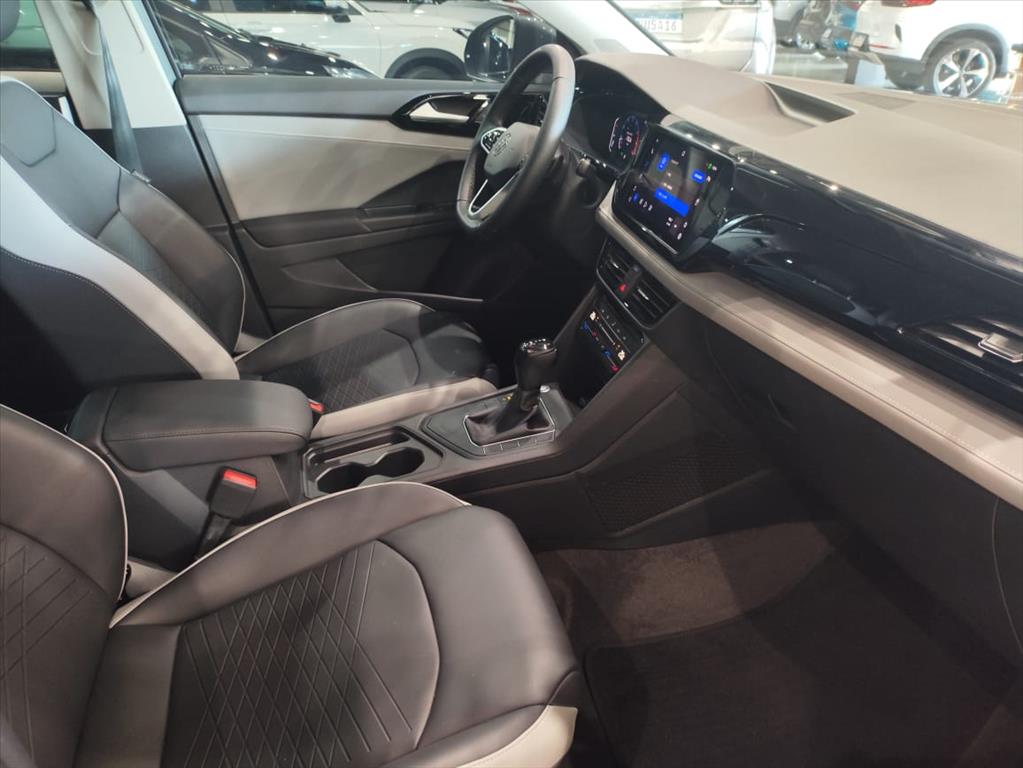 TAOS 1.4 250 TSI TOTAL FLEX COMFORTLINE AUTOMÁTICO TAOS 1.4 250 TSI TOTAL FLEX COMFORTLINE AUTOMÁTICO
