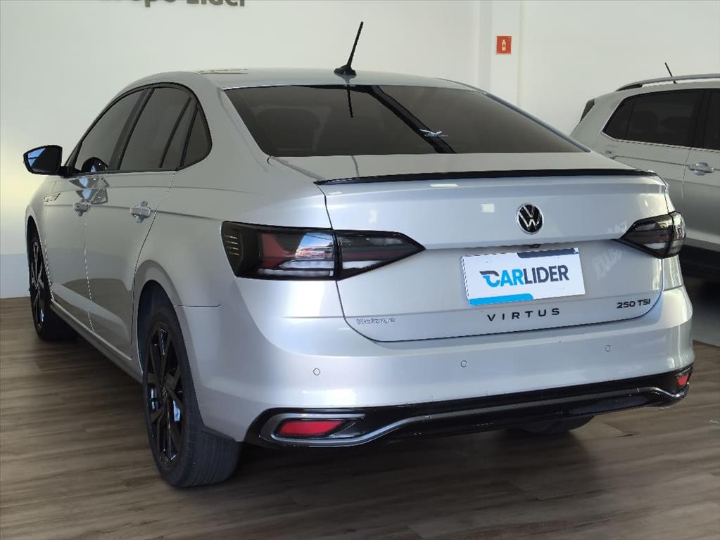 VIRTUS 1.4 250 TSI EXCLUSIVE AUTOMÁTICO9