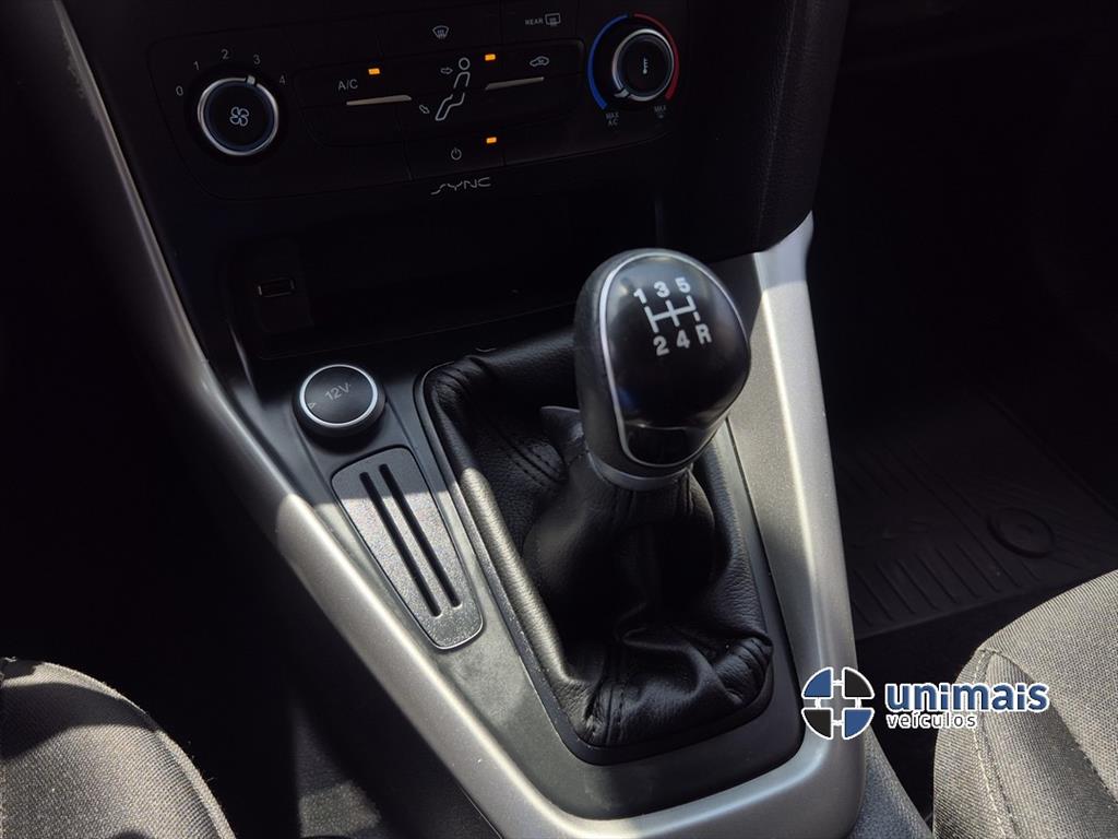 FORD FOCUS 1.6 SE 16V FLEX 4P MANUAL — foto 12