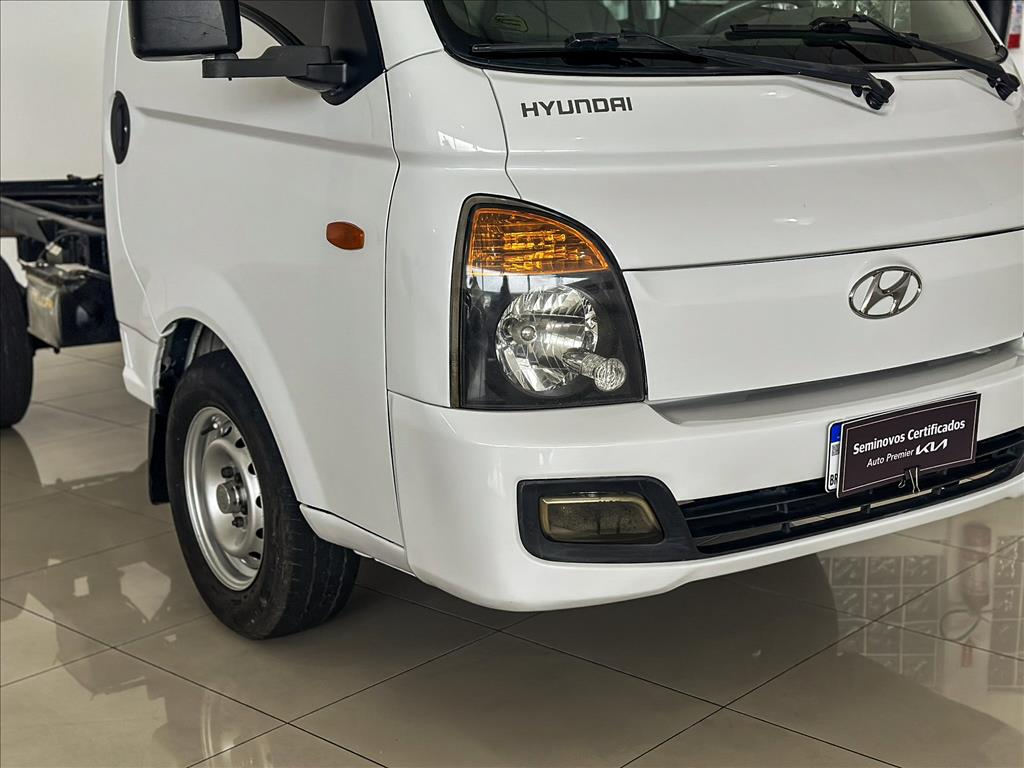 HR 2.5 LONGO SEM CAÇAMBA 4X2 16V 130CV TURBO INTERCOOLER DIESEL 2P MANUAL