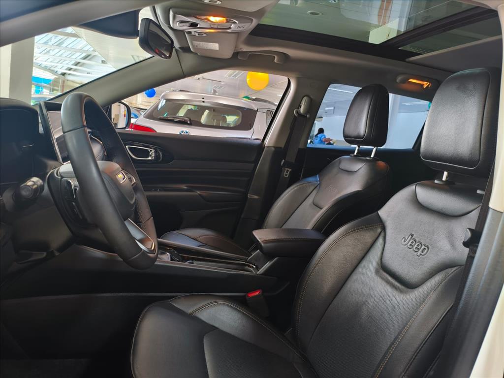 COMPASS 1.3 T270 TURBO FLEX LIMITED AT68