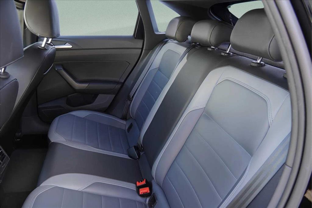 NIVUS 1.0 200 TSI TOTAL FLEX HIGHLINE AUTOMÁTICO12