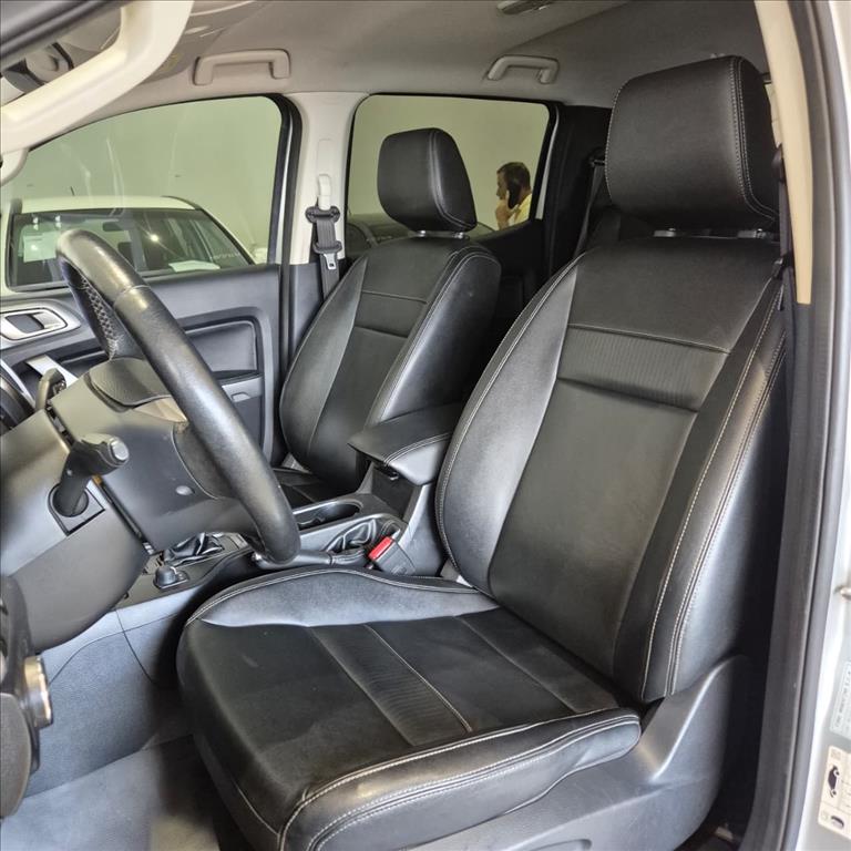 RANGER 3.2 LIMITED 4X4 CD 20V DIESEL 4P AUTOMÁTICO12