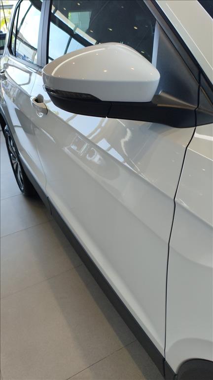 T-CROSS 1.0 200 TSI TOTAL FLEX AUTOMÁTICO2