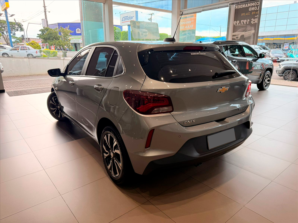 ONIX 1.0 TURBO FLEX PREMIER AUTOMÁTICO9