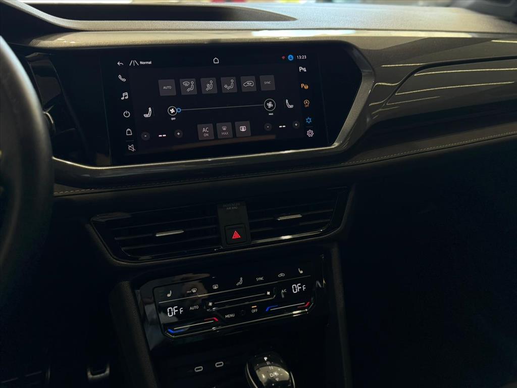 TAOS 1.4 250 TSI TOTAL FLEX HIGHLINE AUTOMÁTICO9