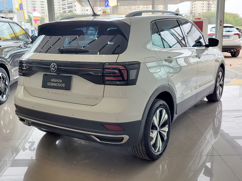 T-CROSS 1.4 250 TSI TOTAL FLEX HIGHLINE AUTOMÁTICO4