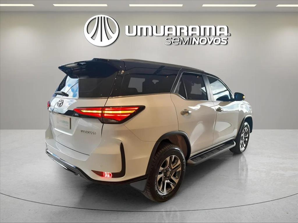 HILUX SW4 2.8 D-4D TURBO DIESEL DIAMOND 7L 4X4 AUTOMÁTICO5