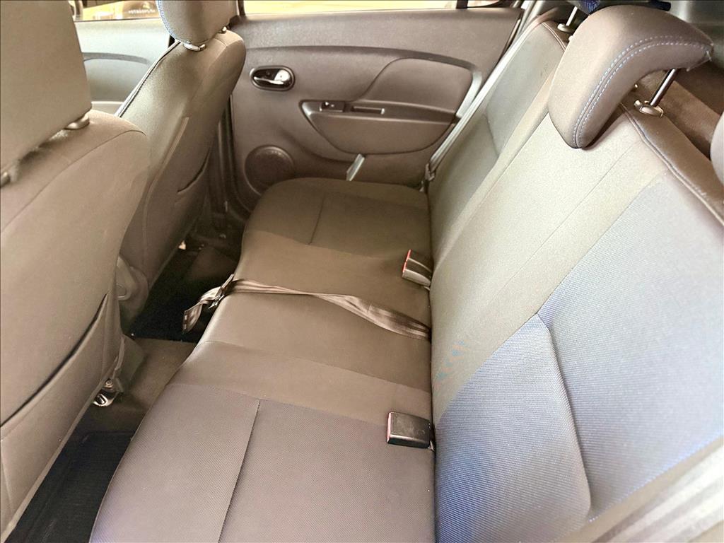 SANDERO 1.6 DYNAMIQUE 8V FLEX 4P AUTOMATIZADO3