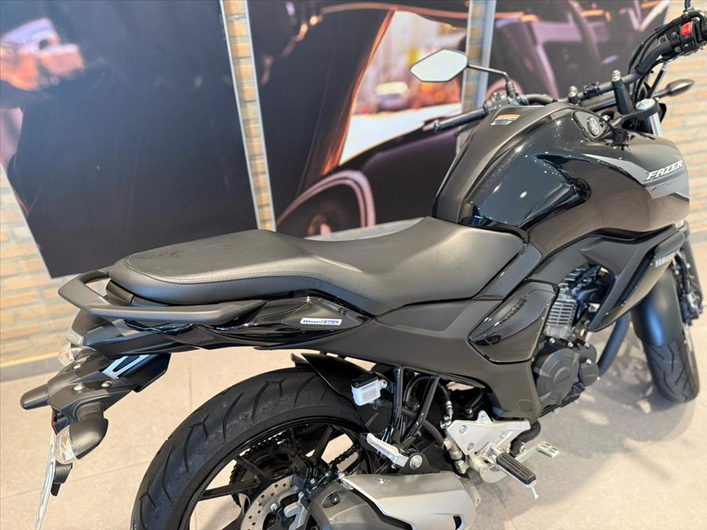 YAMAHA-FAZER-FZ15 ABS