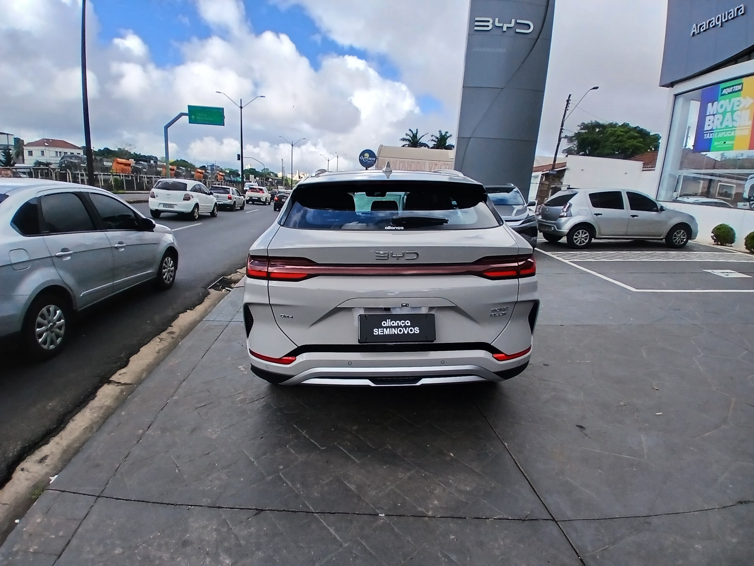 SONG PLUS 1.5 DM-I TURBO HÍBRIDO AUTOMÁTICO3