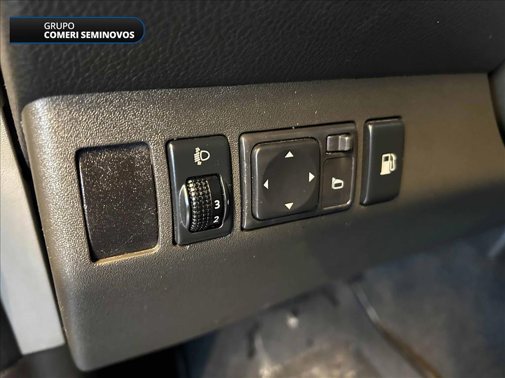 FRONTIER 2.5 LE 4X4 CD TURBO ELETRONIC DIESEL 4P AUTOMÁTICO9