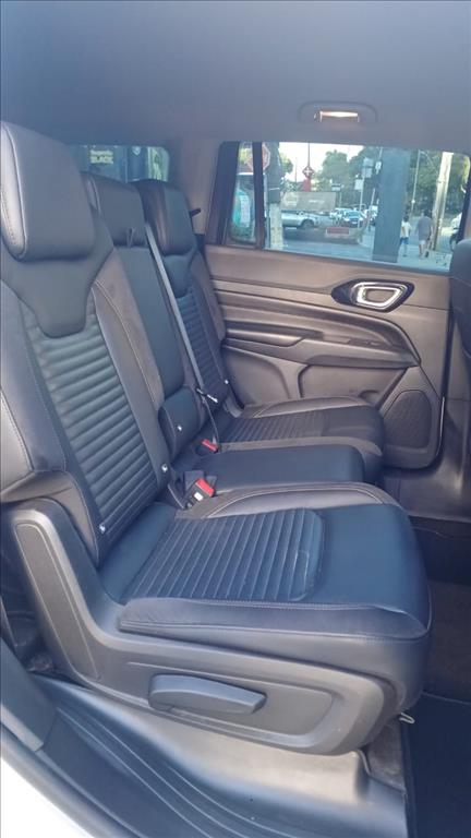 Jeep-COMMANDER-1.3 T270 TURBO FLEX LIMITED AT6