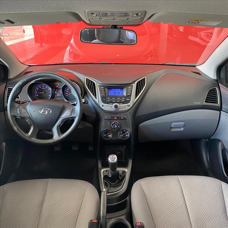 Hyundai-HB20S-1.6 PREMIUM 16V FLEX 4P AUTOMÁTICO