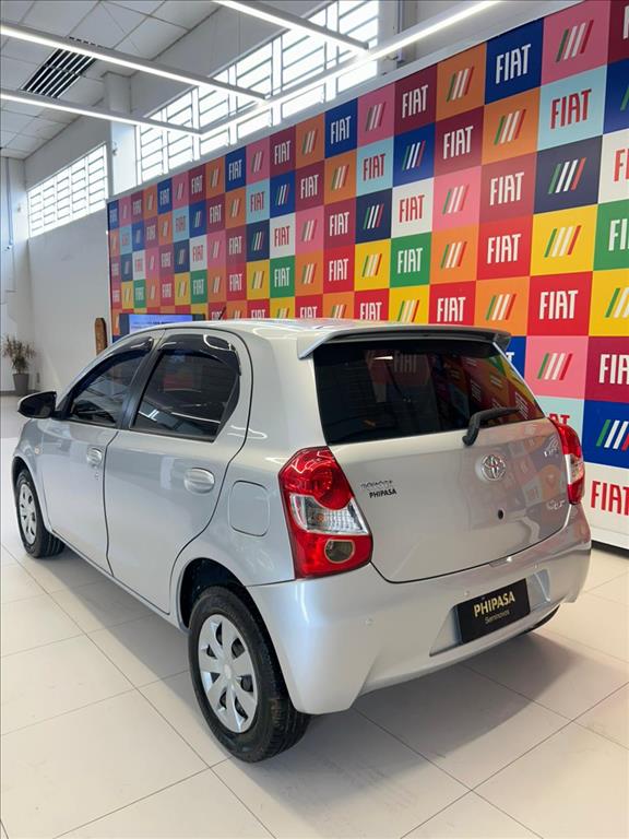 ETIOS 1.5 XS 16V FLEX 4P AUTOMÁTICO3