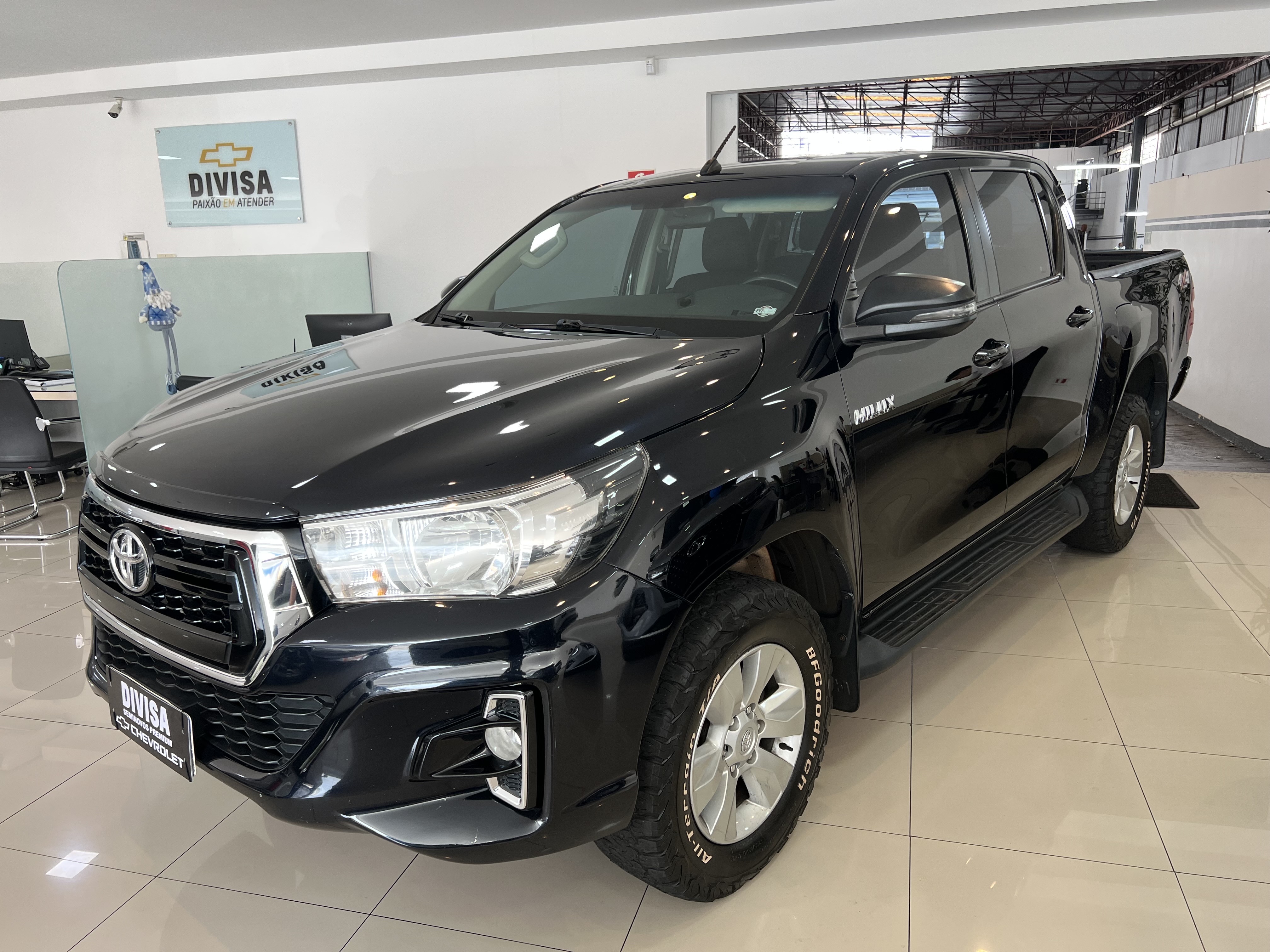 TOYOTA HILUX 2.8 SR 4X4 CD 16V DIESEL 4P AUTOMÁTICO