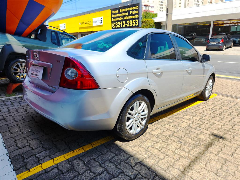 Ford Focus - 2.0 GLX SEDAN 16V FLEX 4P AUTOMÁTICO