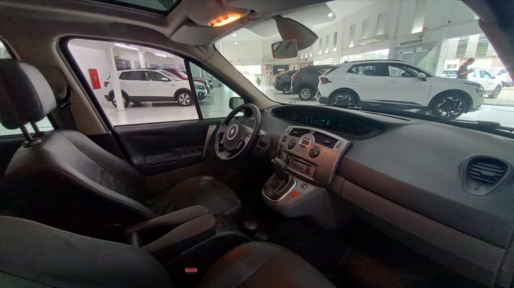 GRAND SCÉNIC 2.0 DYNAMIQUE 16V GASOLINA 4P AUTOMÁTICO3