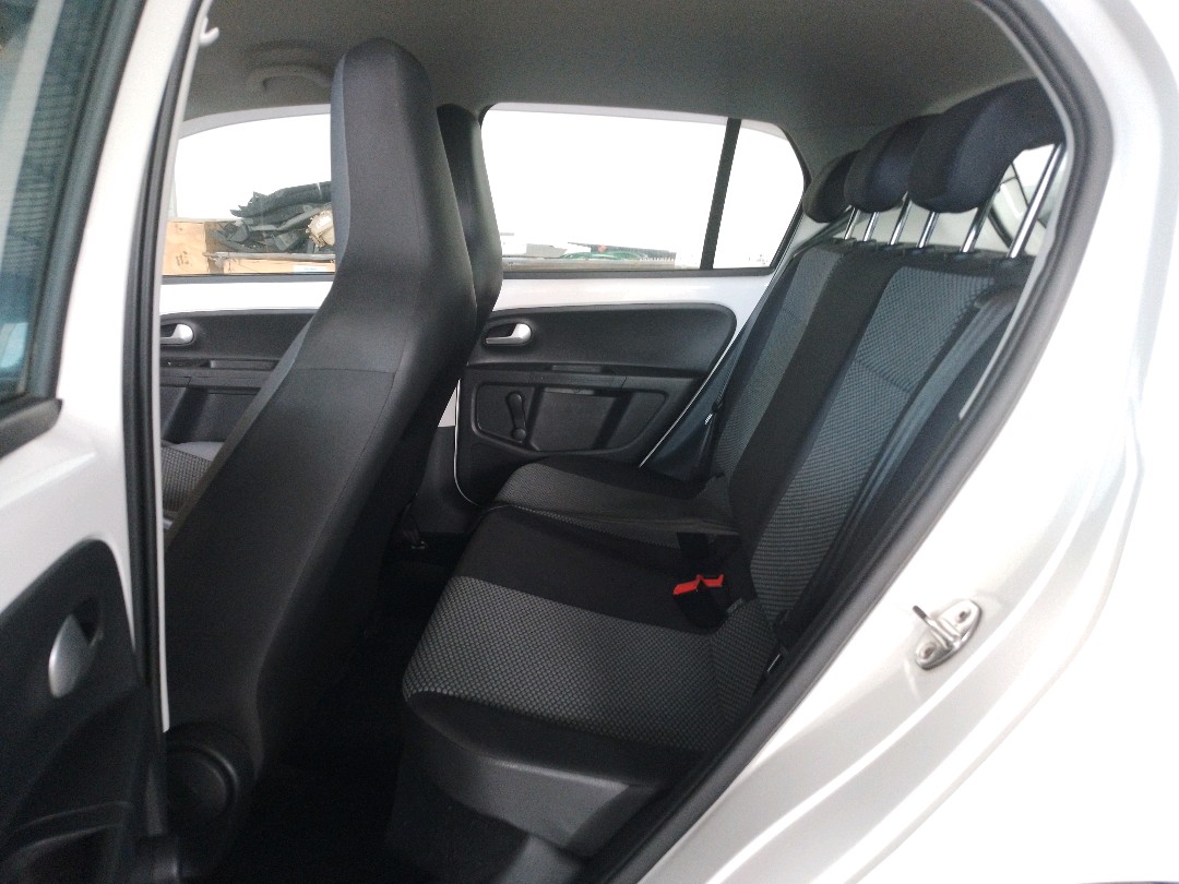 VW - Volkswagen-UP-1.0 TSI MOVE UP 12V FLEX 4P MANUAL